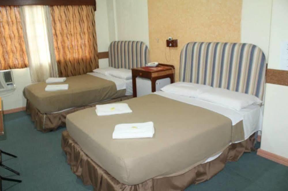 Golden Stallion Suites Cagayan de Oro Zewnętrze zdjęcie